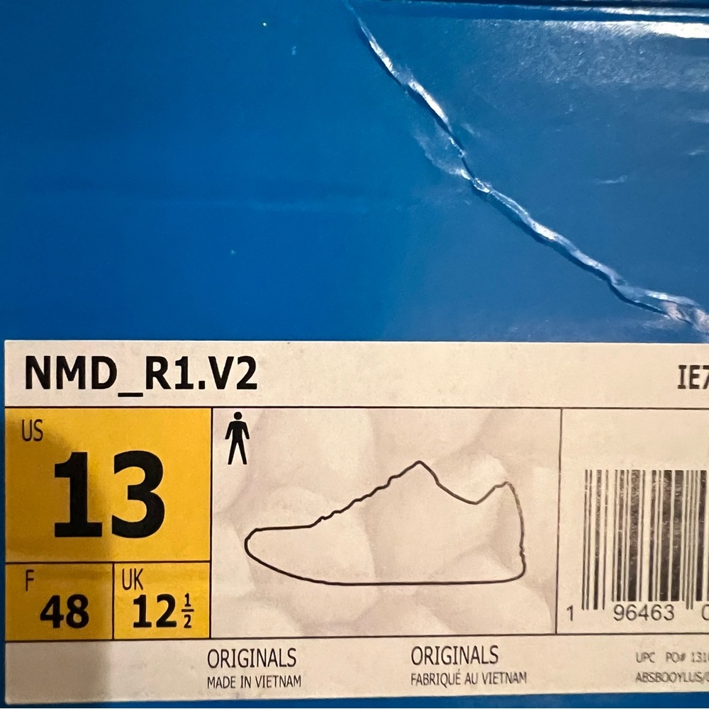 💙 NIB💙 ADIDAS NMD R1 V2 Solar Yellow - Picture 10 of 10